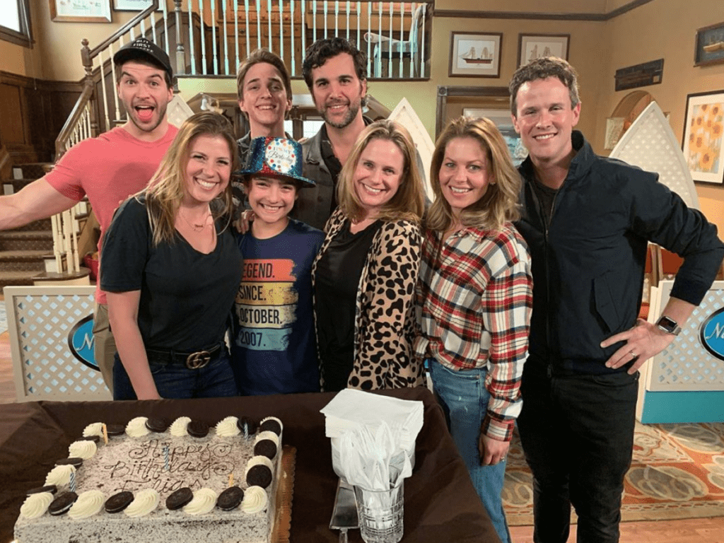 Elias Harger and the cast of Fuller House 2019