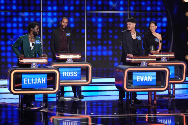 Team Rob Lowe vs. Team Terrence Howard on ‘Celebrity Family Feud’ 2021